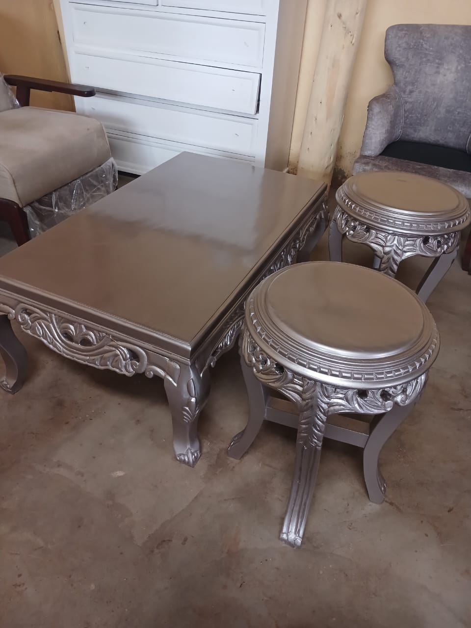 Round Table